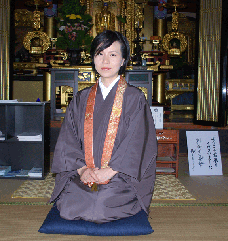 荘厳寺の副住職 釈智明さん